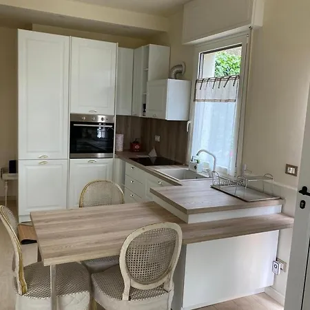 Prestige House Апартаменты